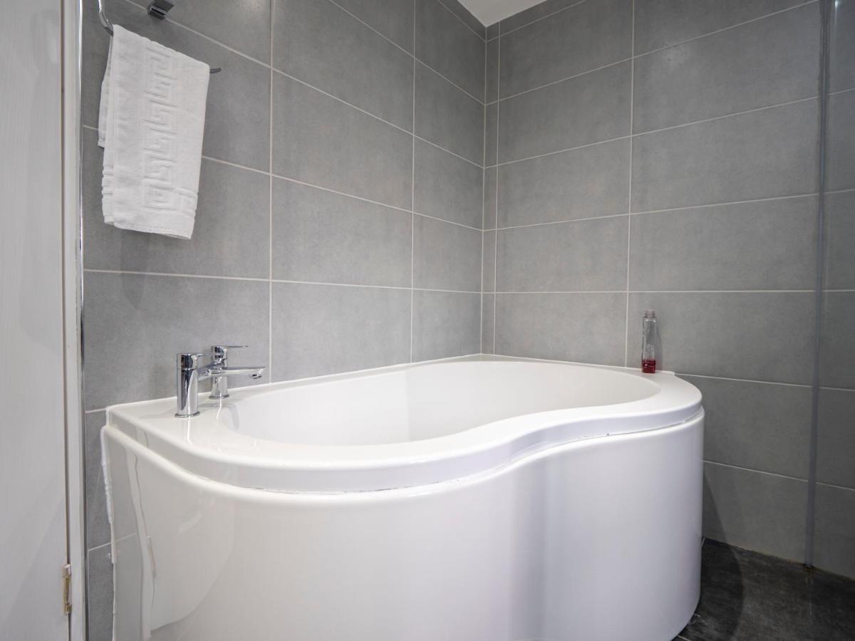 Blackbull Hotel Tarbolton Kültér fotó